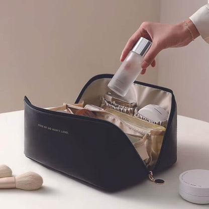 Portable Waterproof Makeup Bag – Smart Storage for Everyday Beauty