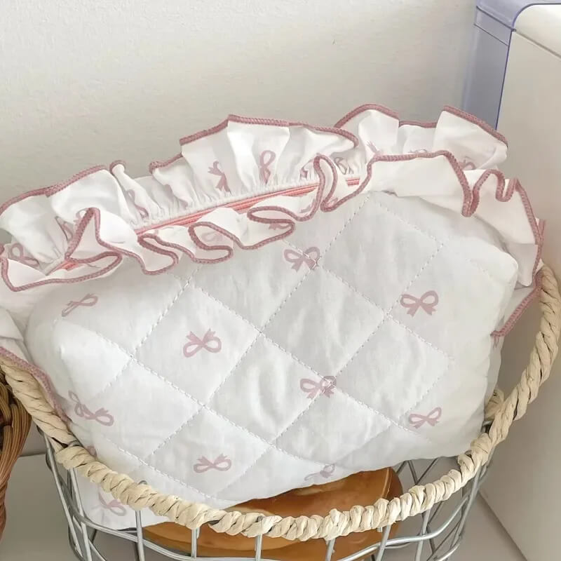 Elegant Lace Bow Makeup Bag – Cute & Practical Beauty Organizer