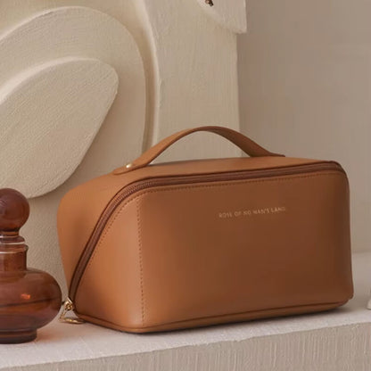 Portable Waterproof Makeup Bag – Smart Storage for Everyday Beauty